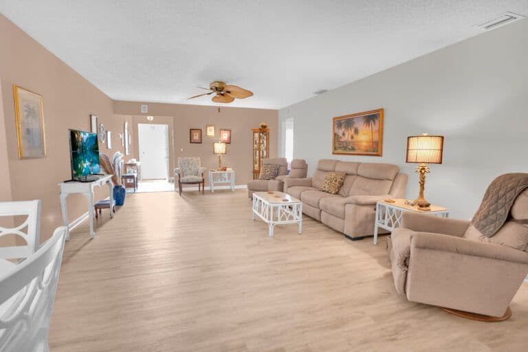1251 Broadwater Dr