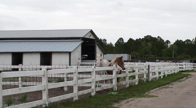 2400 Oil Well RD photo 12