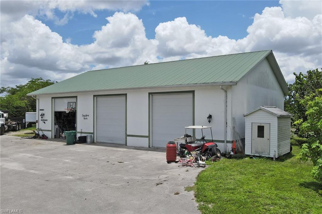2400 Oil Well RD photo 26