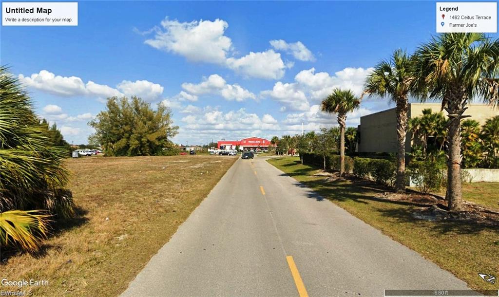 Street View Eastbound -Farmer Joe's in background, ALDI on right