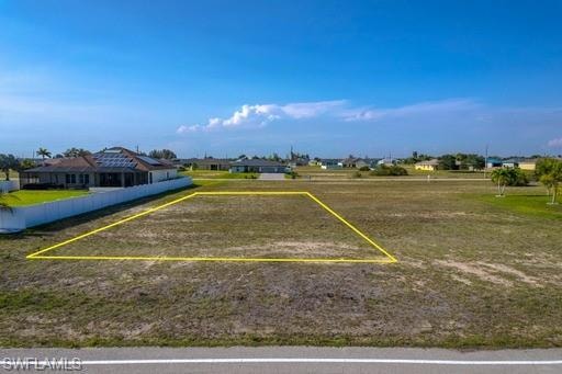 4335 Jacaranda W