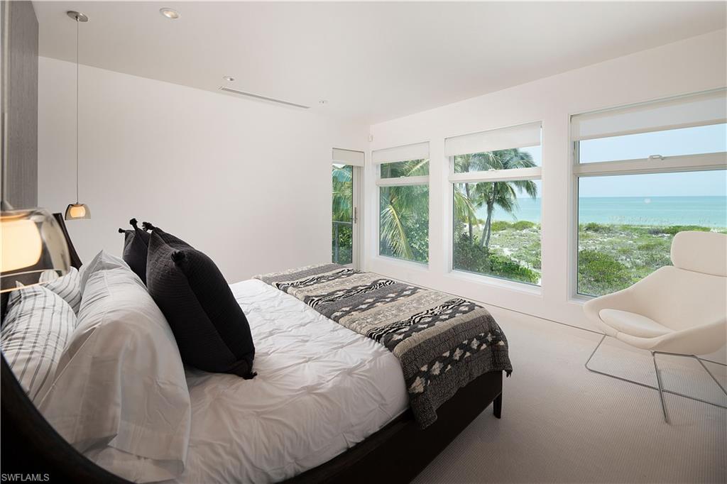Beachfront Master bedroom