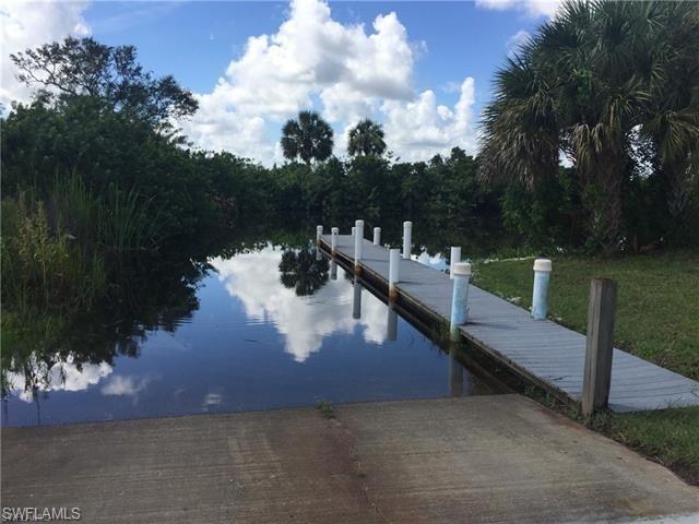 community dock on shell creek