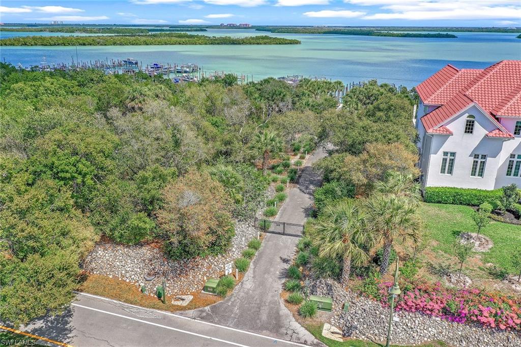 780 Whiskey Creek DR photo 20