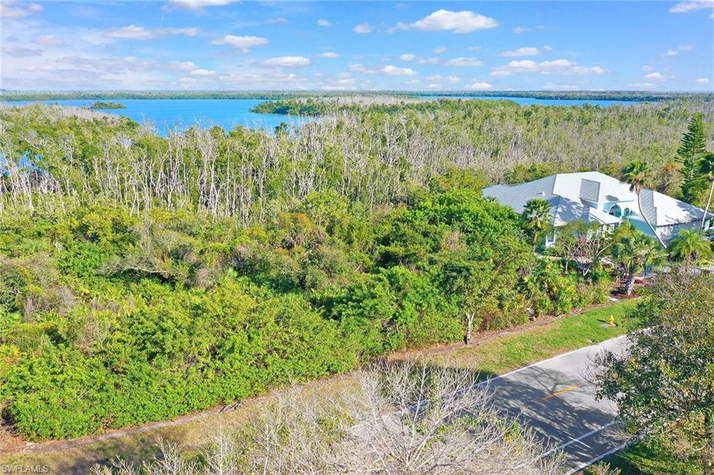 780 Whiskey Creek DR photo 11