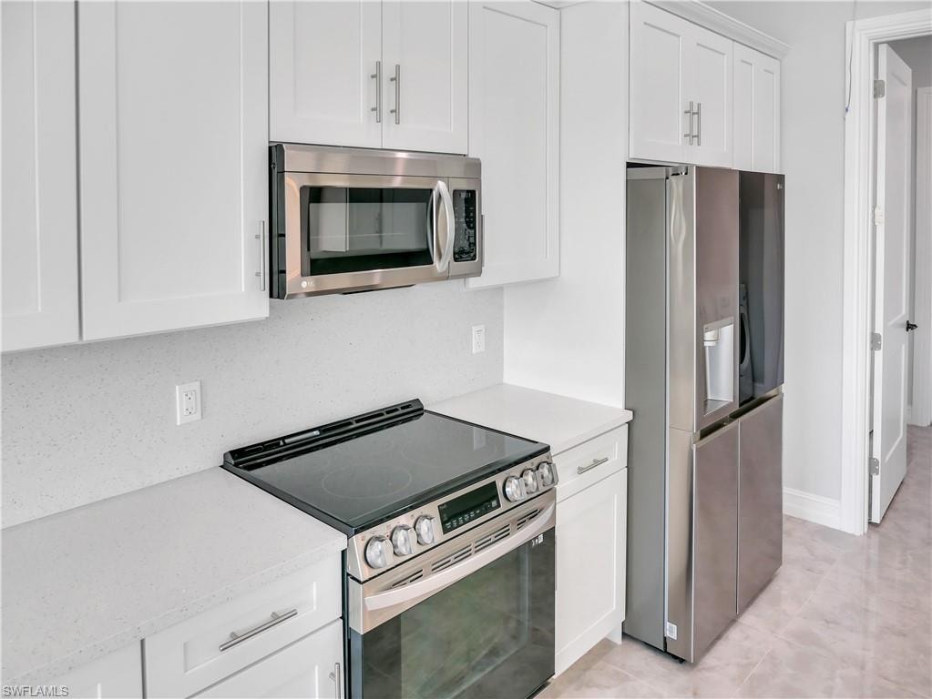 2563 SW 27th AVE photo 31