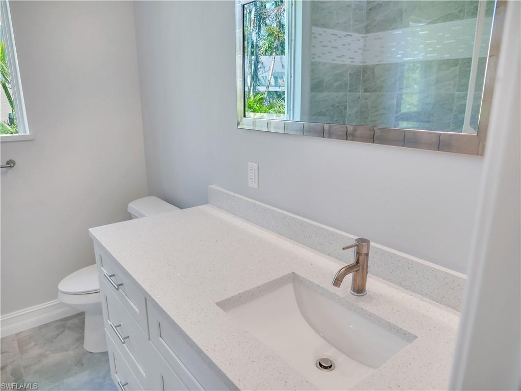 2563 SW 27th AVE photo 39