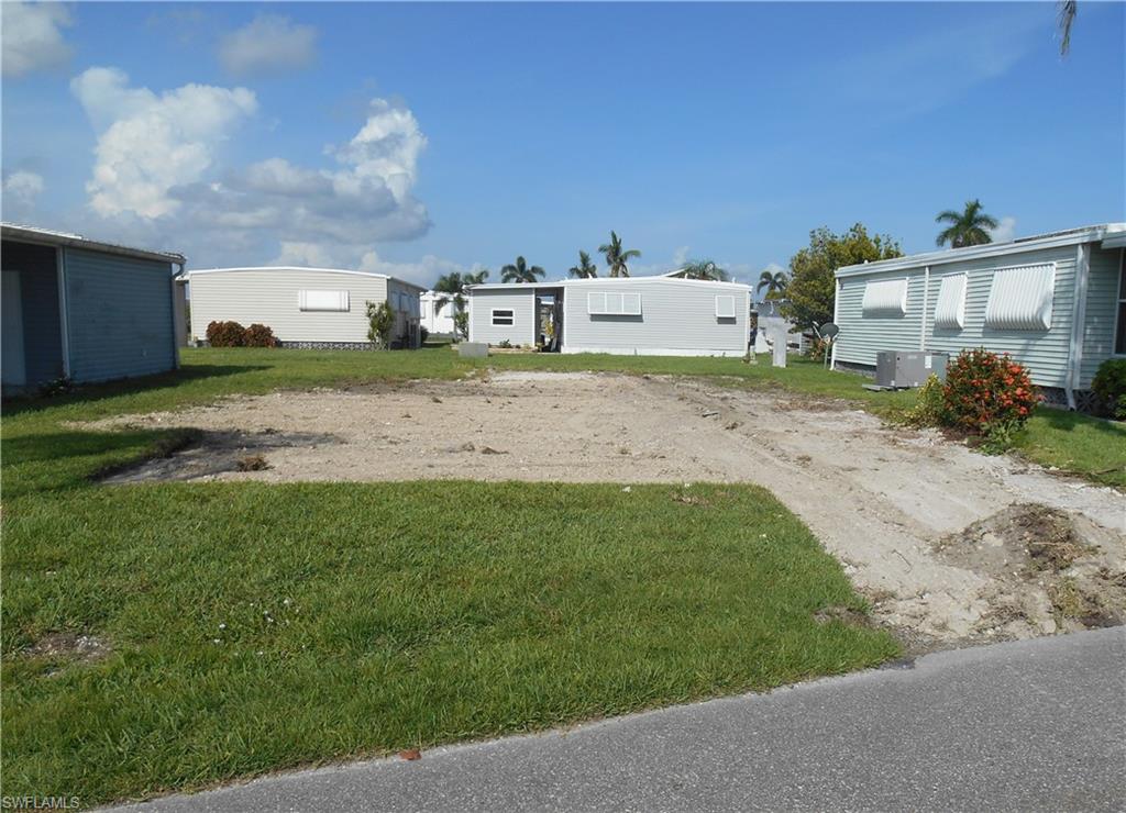 266 Shoreland DR