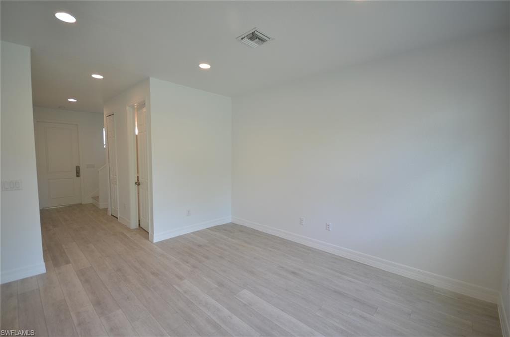 272 Pelton CIR photo 8