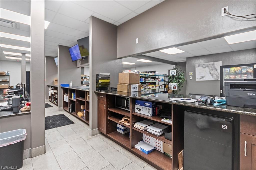 2065 Towles ST photo 19