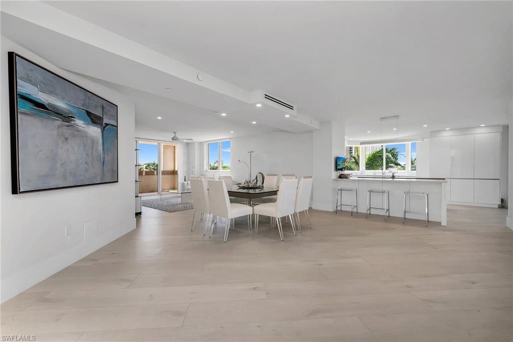 6597 Nicholas BLVD 401 photo 7
