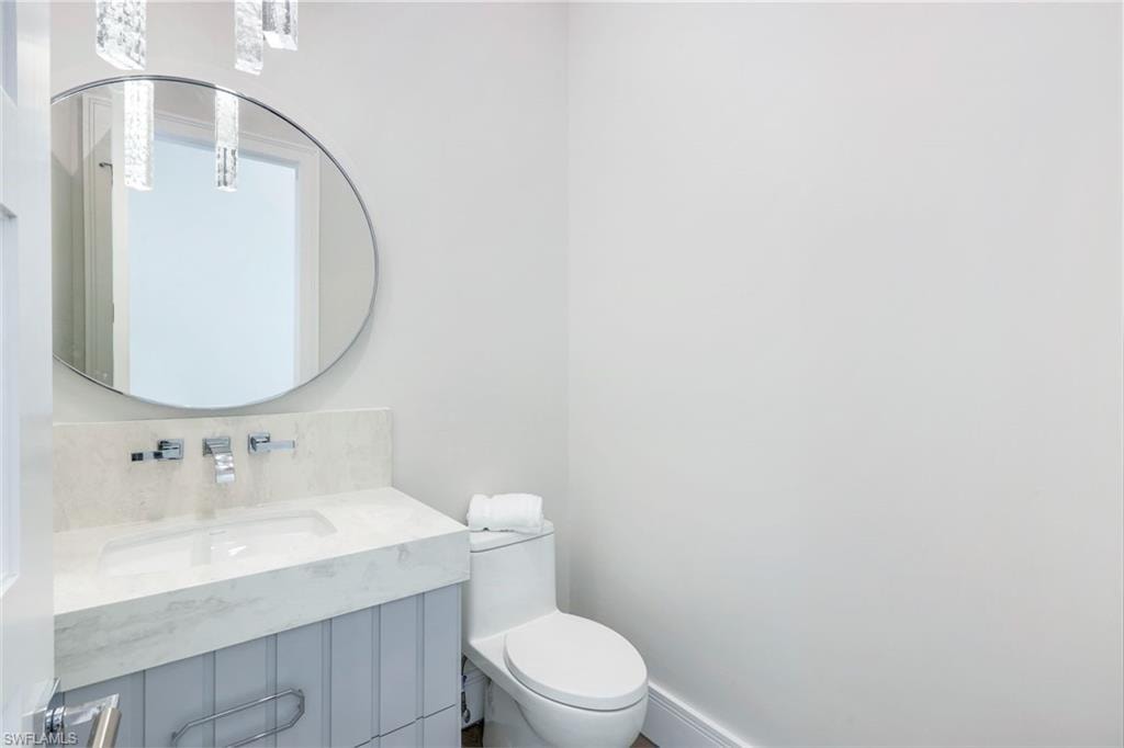 569 Neapolitan WAY photo 27