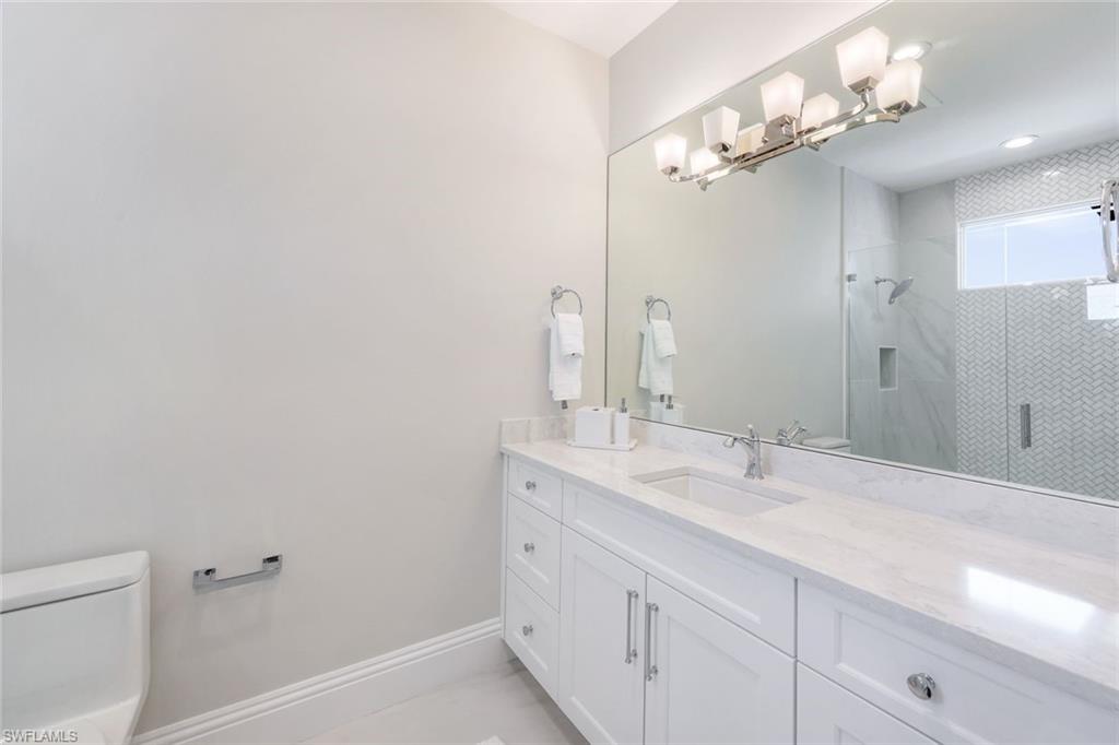 569 Neapolitan WAY photo 22