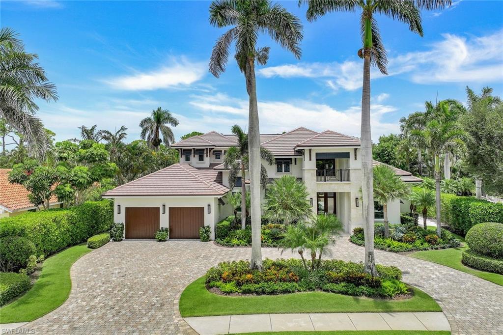 569 Neapolitan WAY