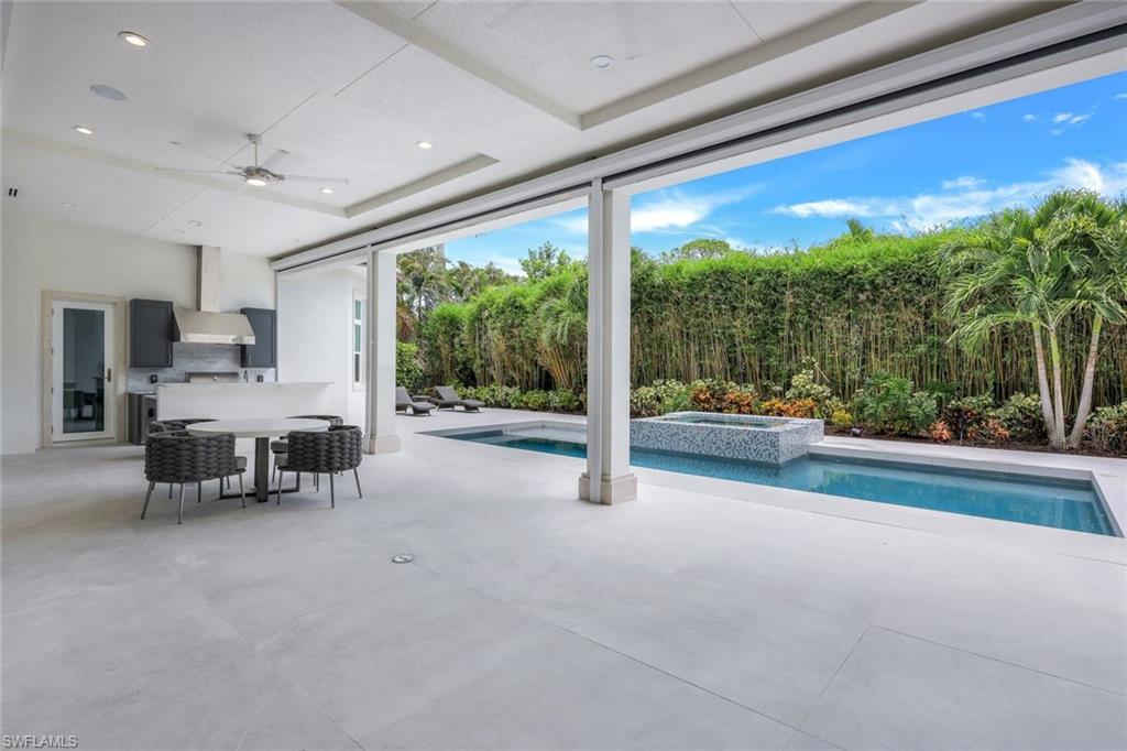 569 Neapolitan WAY photo 34