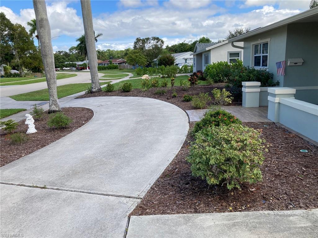 3338 Poinciana ST photo 13