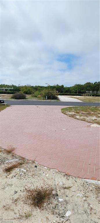 4778 Tahiti DR