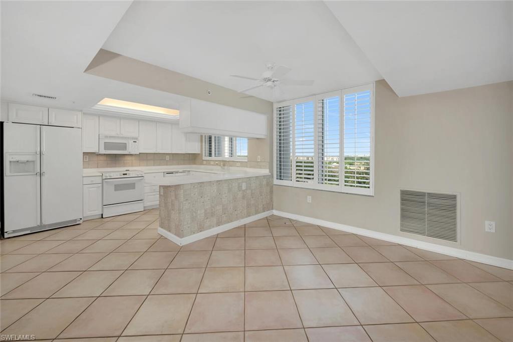 Open Kitchen with Eat-In-Area or Den