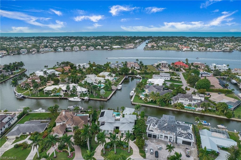 2290 Tarpon RD
