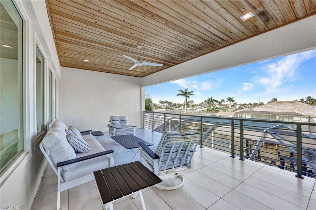 2nd upstairs balcony for those evening sunsets