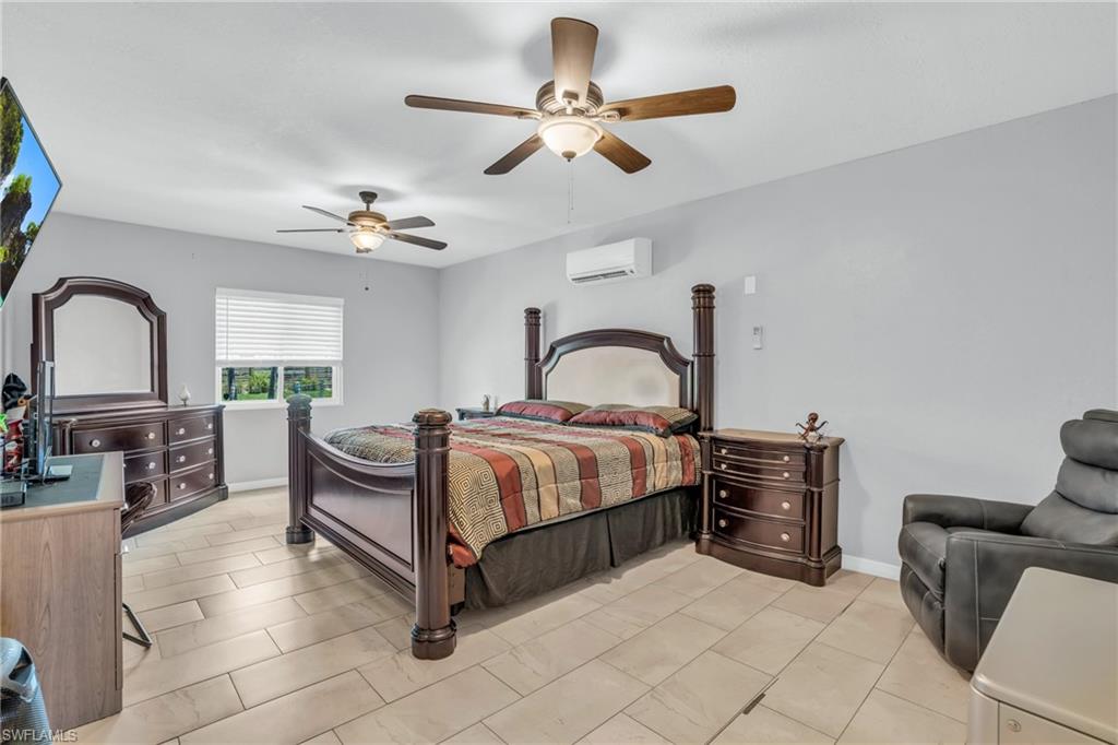 883 Coconut CIR E photo 15