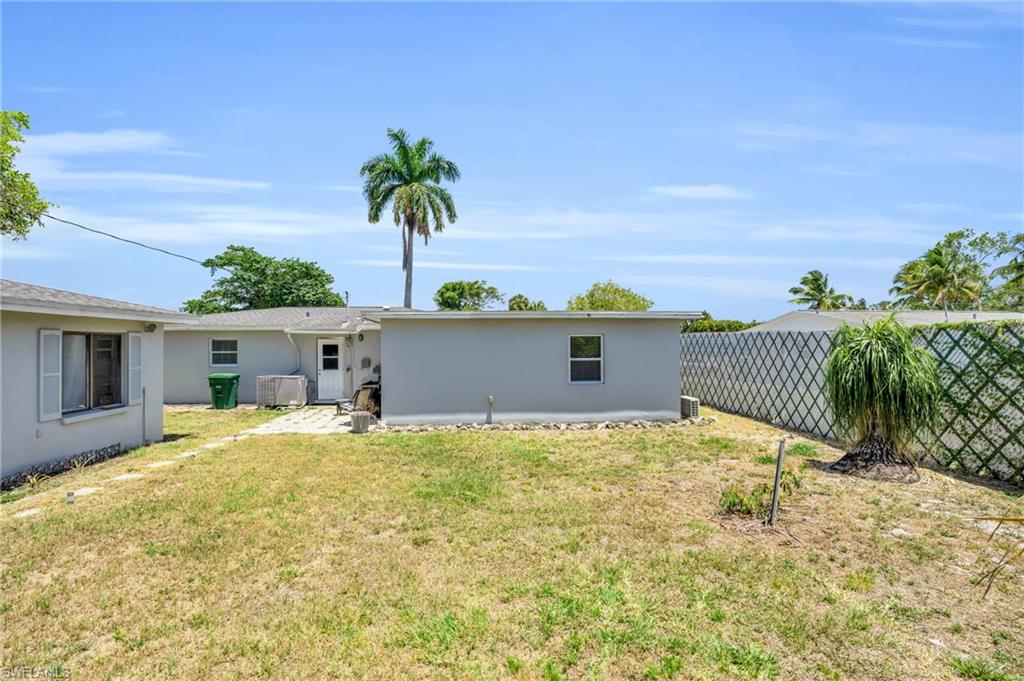 883 Coconut CIR E photo 29
