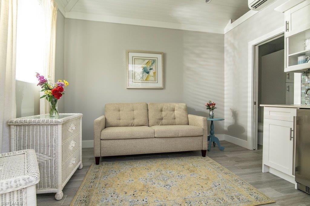 13596 Snook CIR photo 9