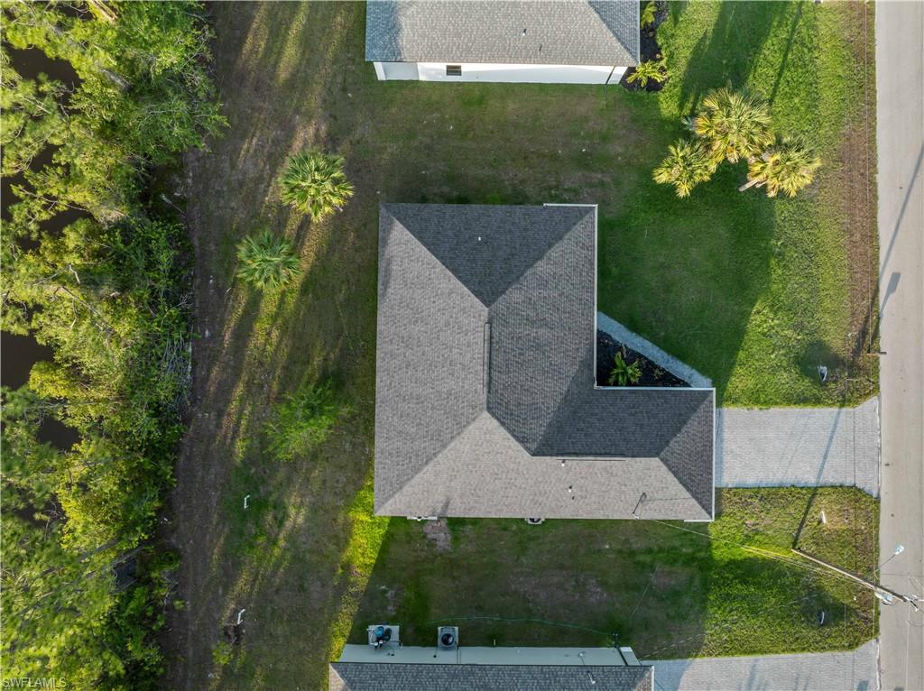 Aerial view of property and surrounding area