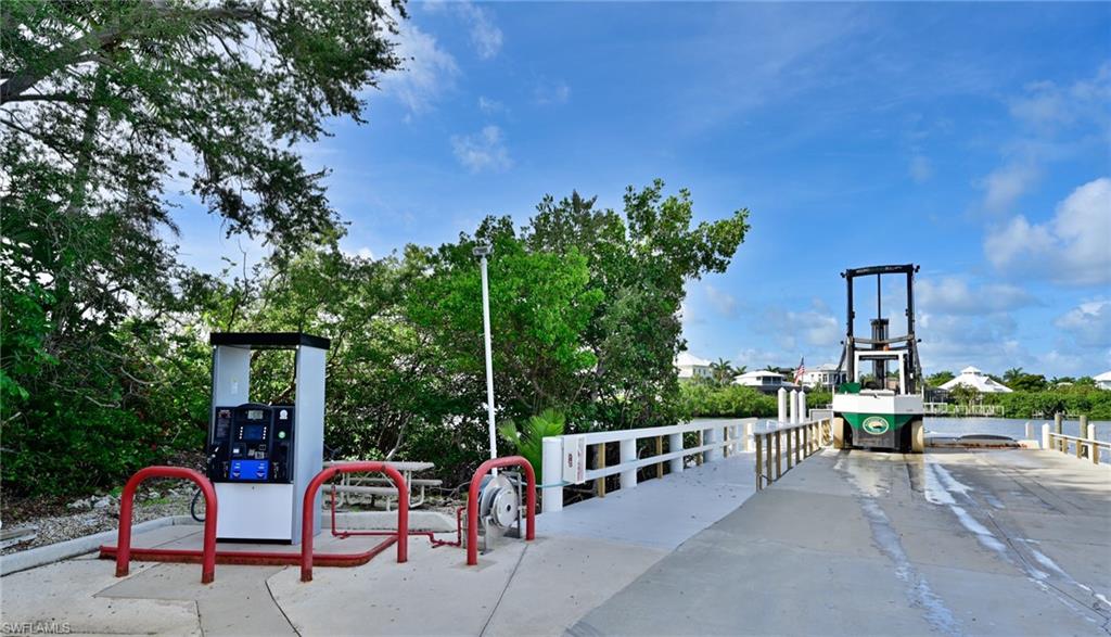 5025 Bonita Beach RD SW