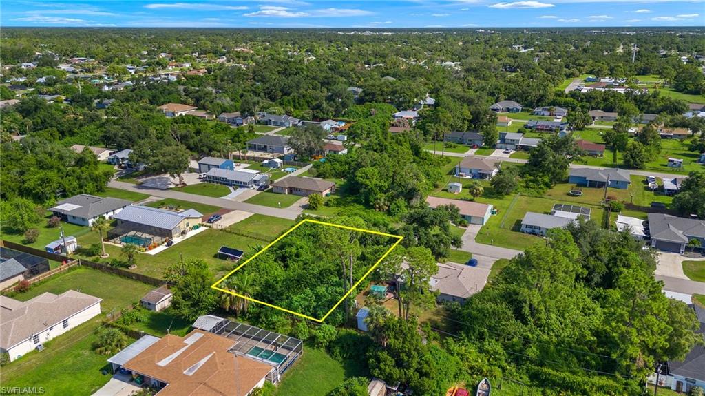 Birds eye view of property