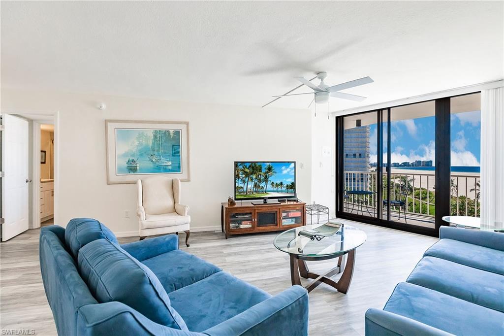 380 Seaview CT 604 photo 13