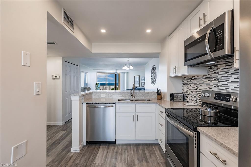 380 Seaview CT 604 photo 7