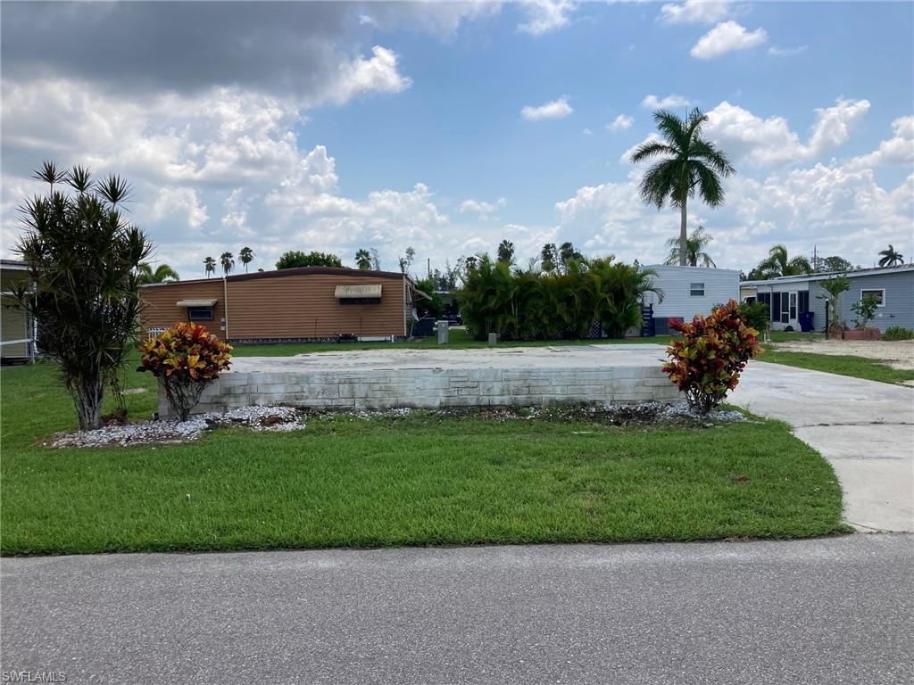 253 Hamlin DR