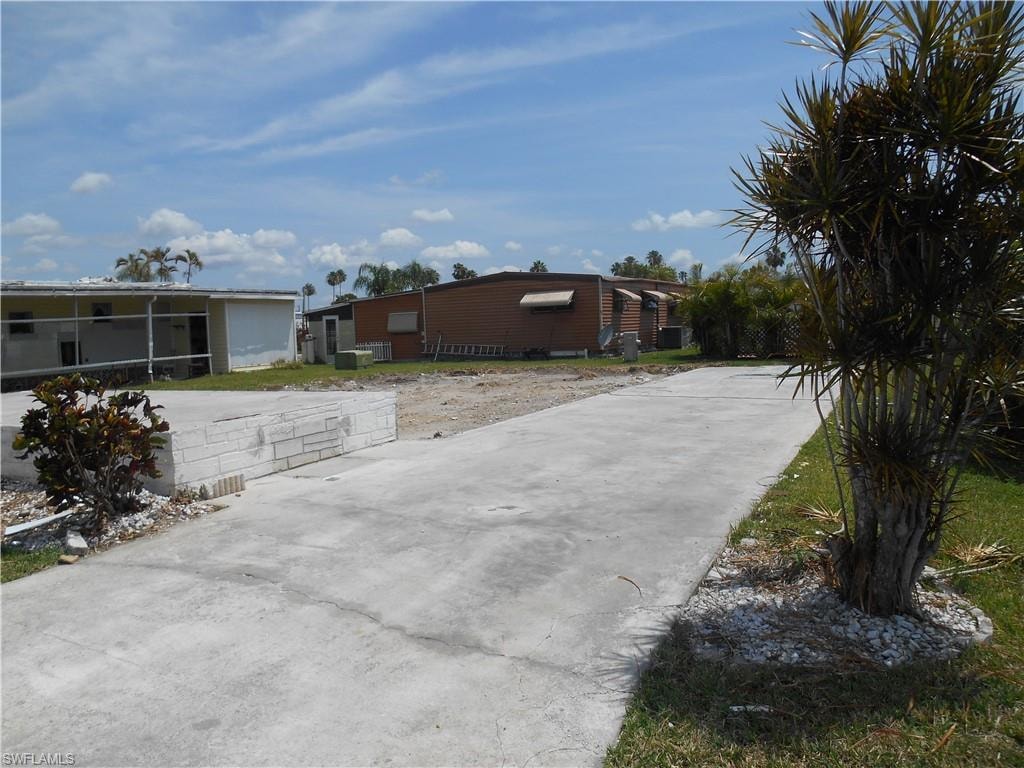 253 Hamlin DR