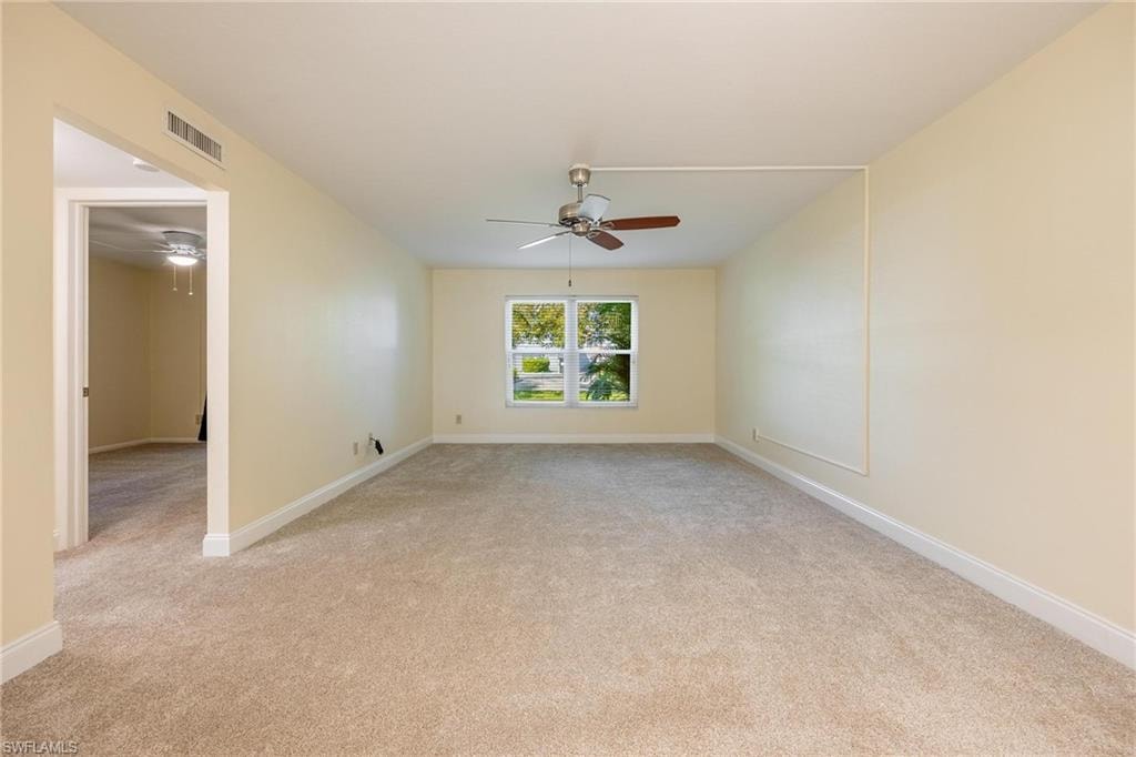 Carpeted Living room