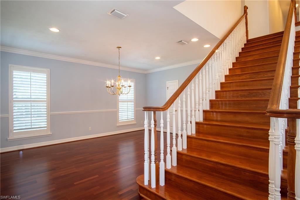 3751 McKinley AVE photo 9