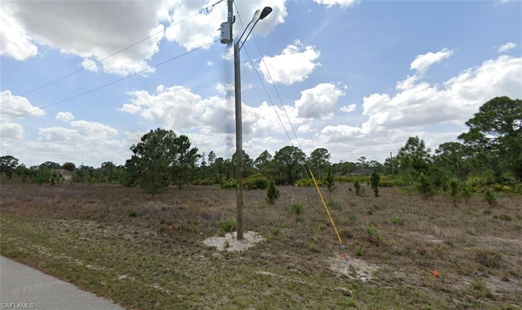 View of yard featuring a rural view
