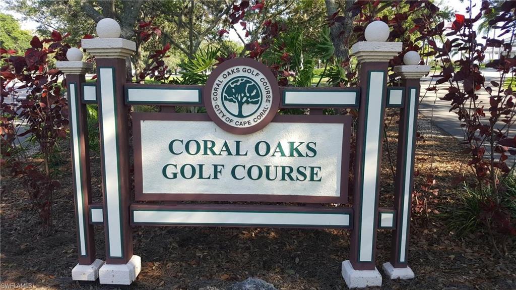 Nearby Coral Oaks Golf Course Signage
