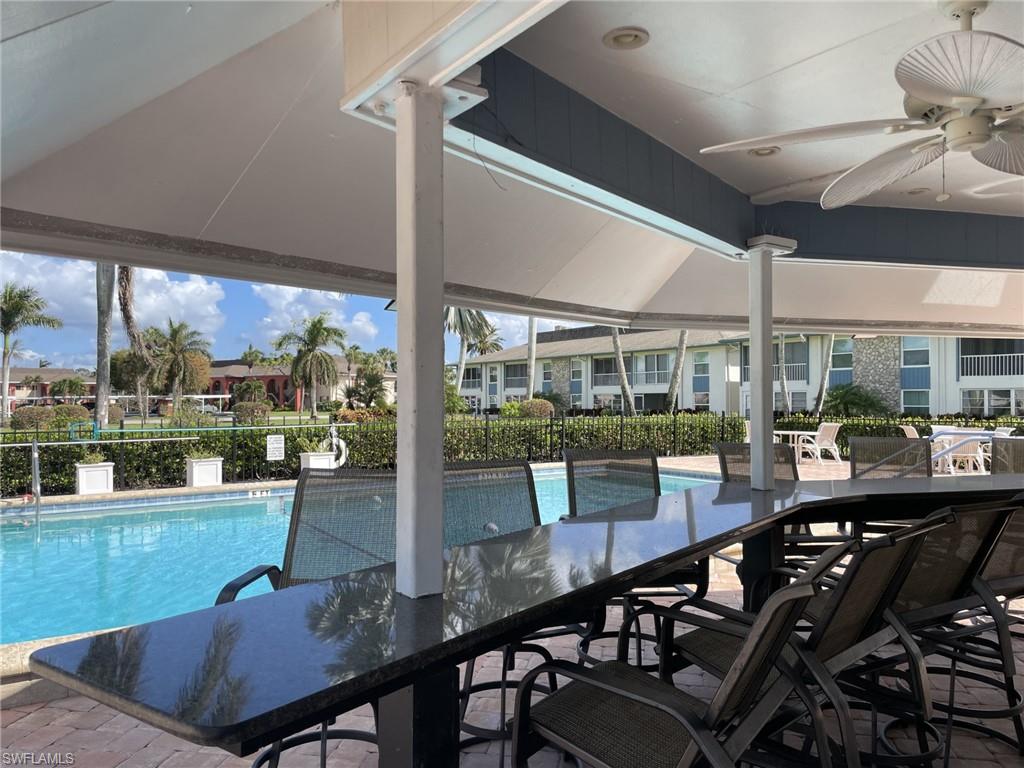 SOCIAL TIKI BAR