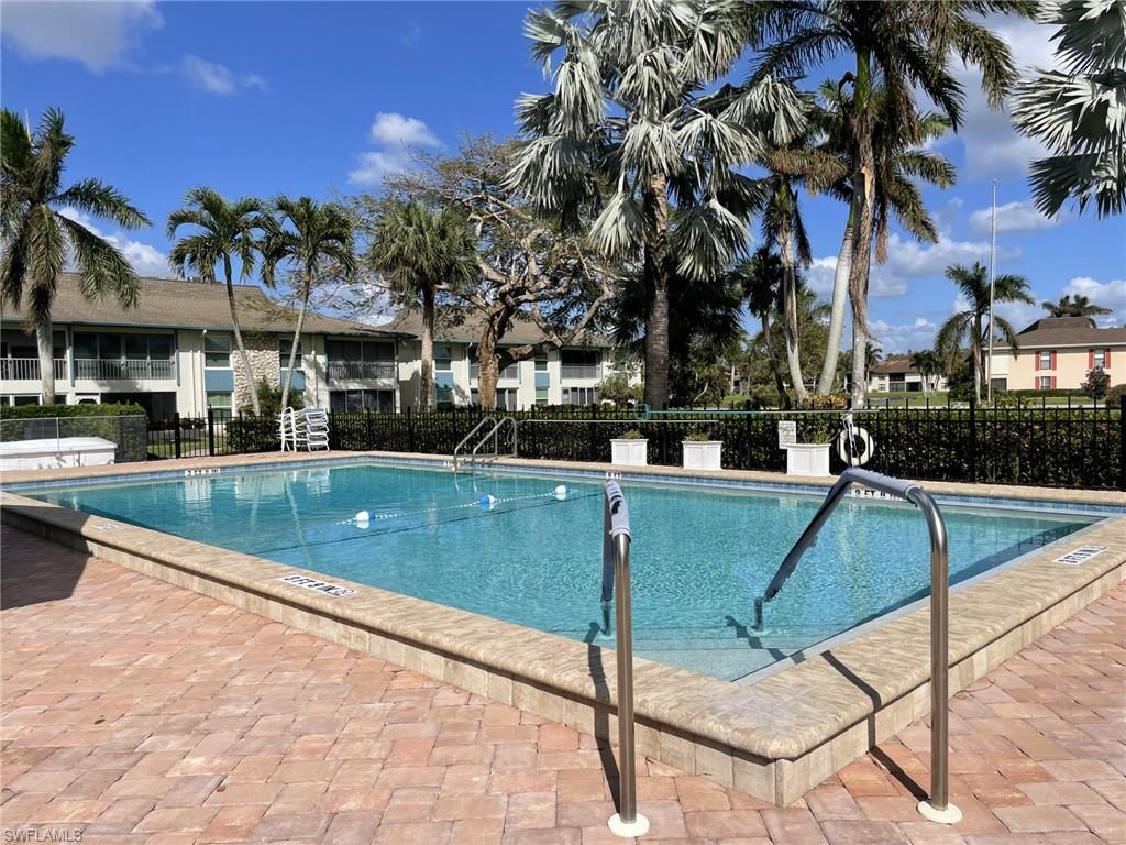 325 Charlemagne BLVD B208 photo 24