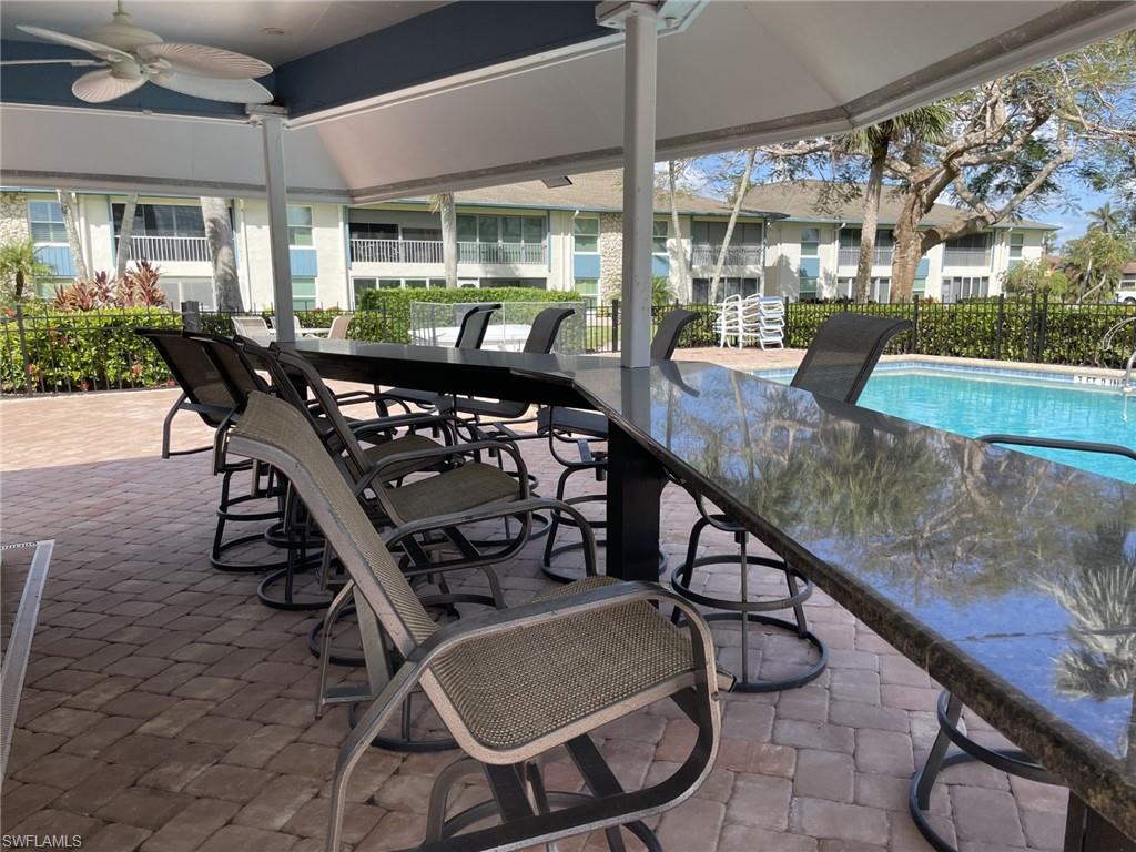 SOCIAL TIKI BAR