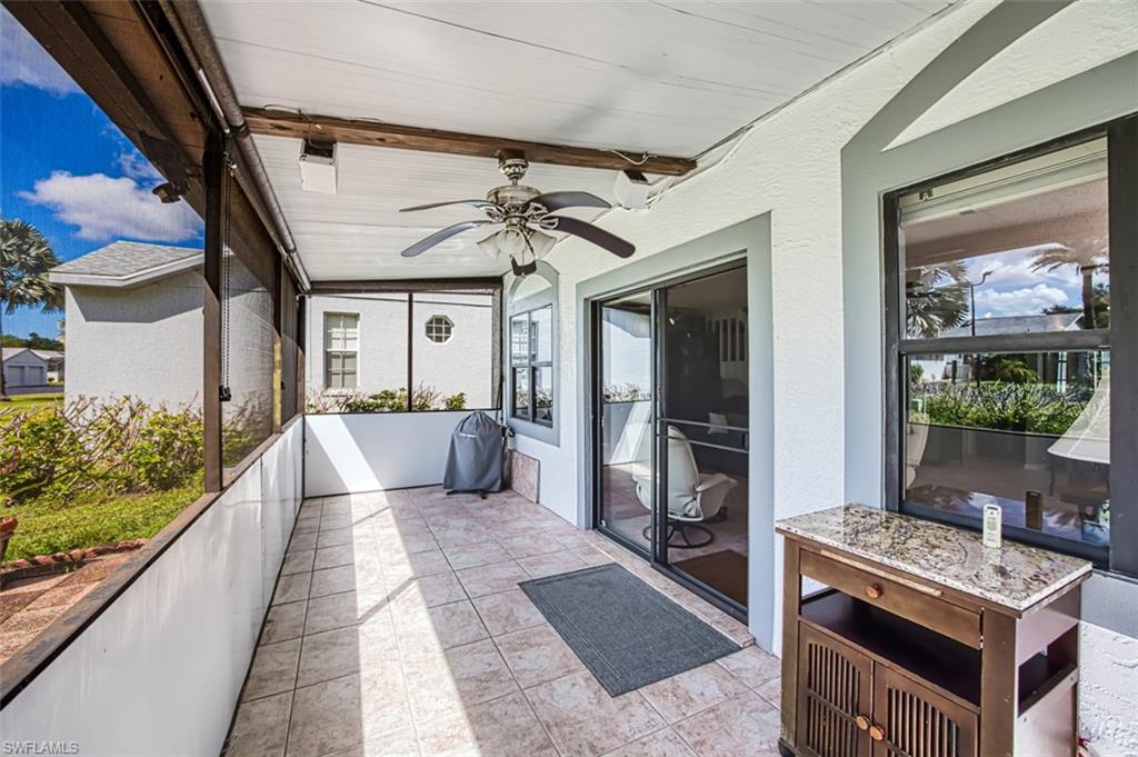 Spacious Screened-in Lanai