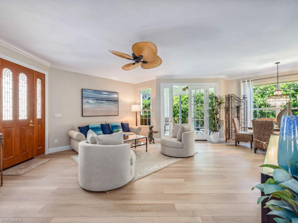 241 Colonade CIR
