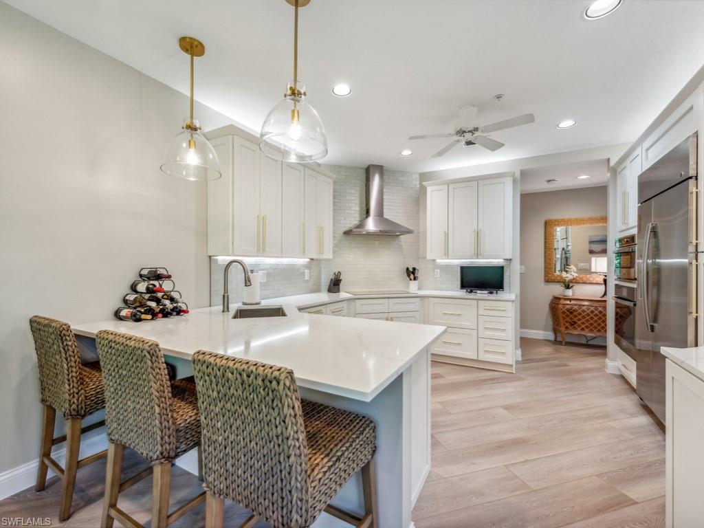 241 Colonade CIR