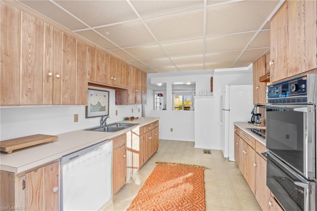 16777 Captiva DR photo 39