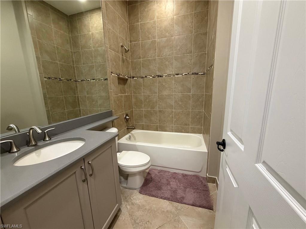 3195 Pacific DR photo 16