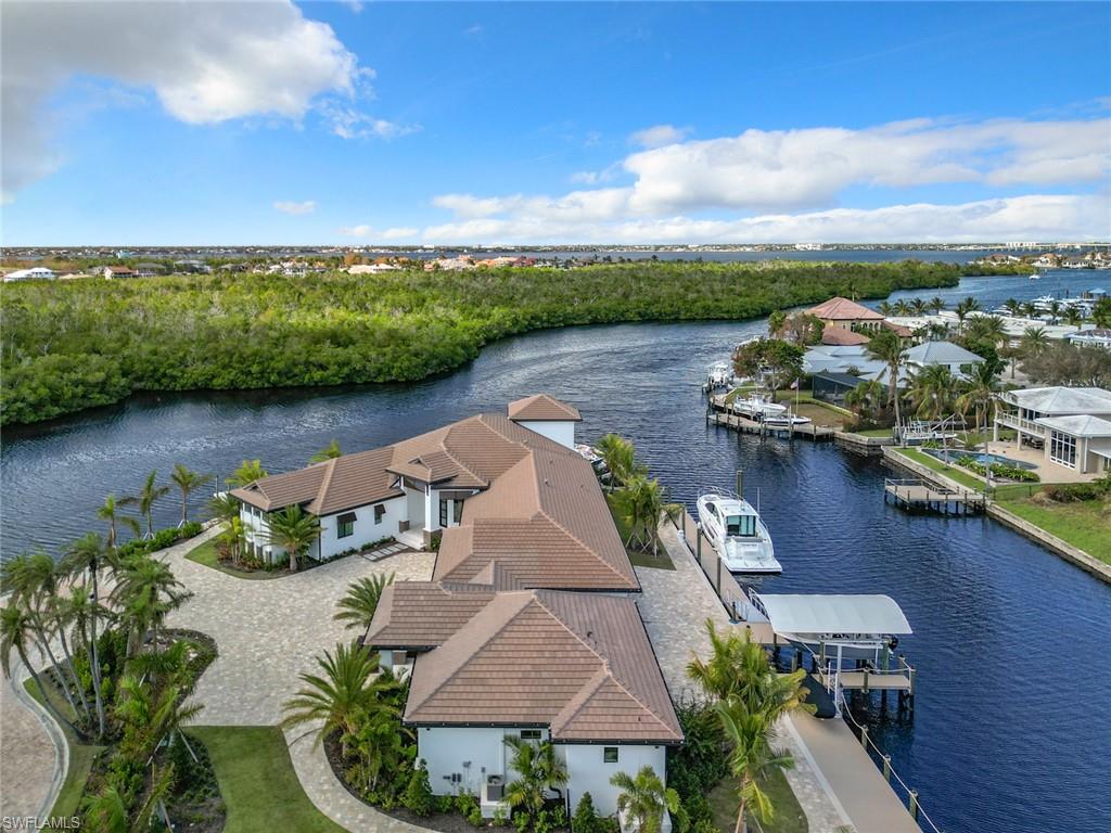 Just a little preservation island to protect from the main river just around the corner down Deep Lagoon.