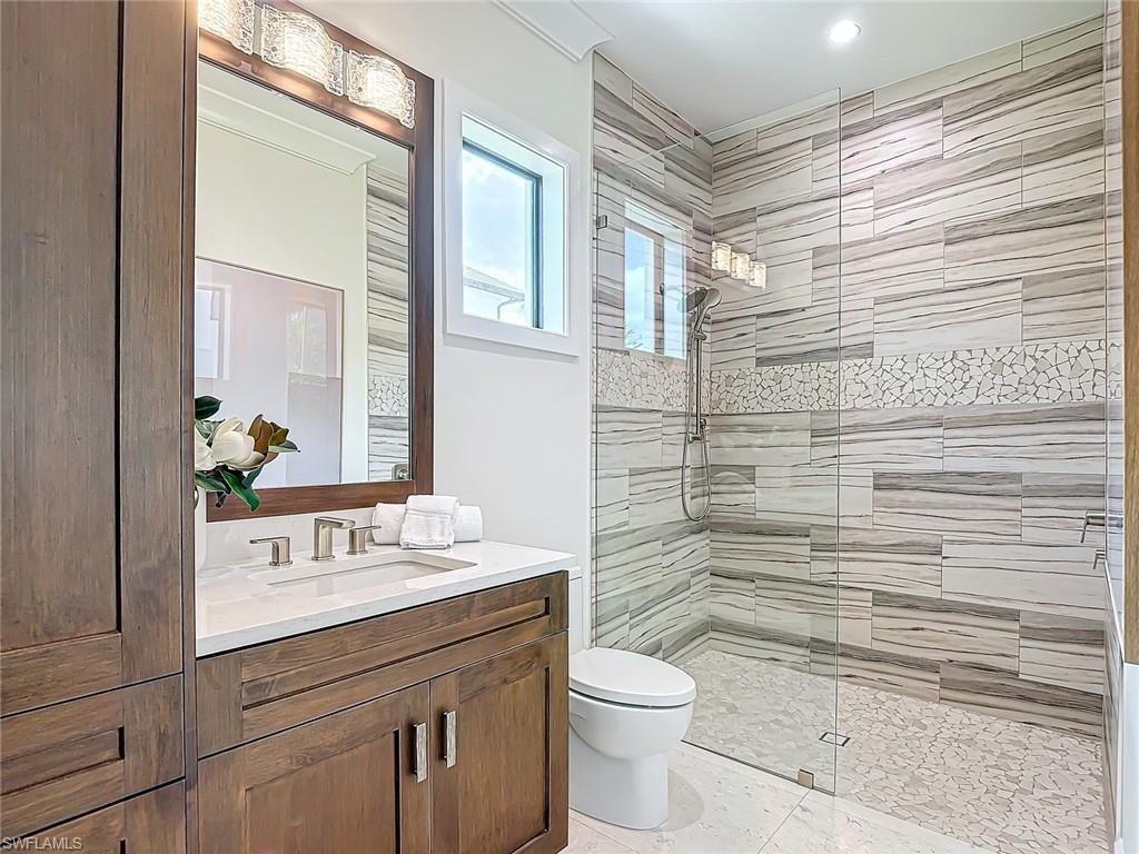 Full bathroom in guest quarters.