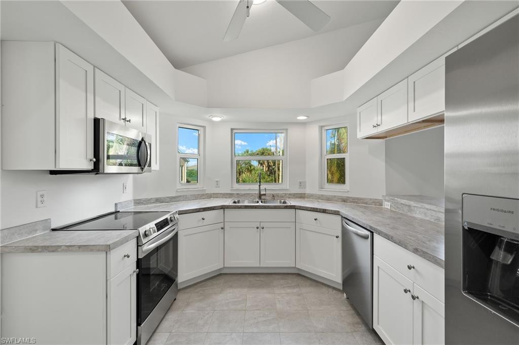 16801 Sanibel Sunset CT 401 photo 10