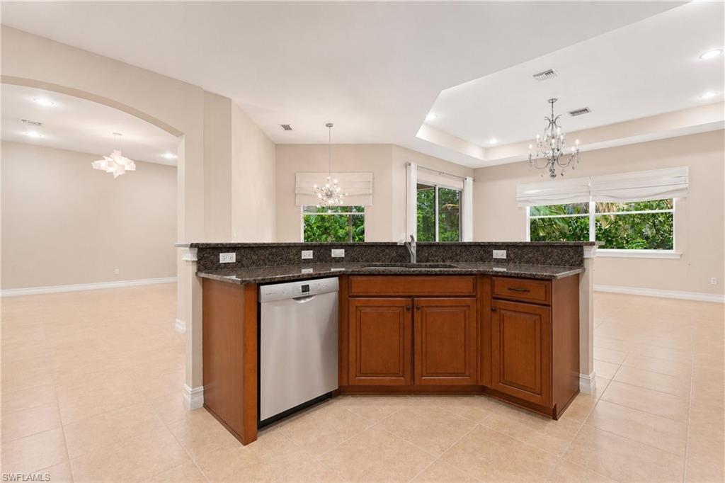 291 Saddlebrook LN photo 13